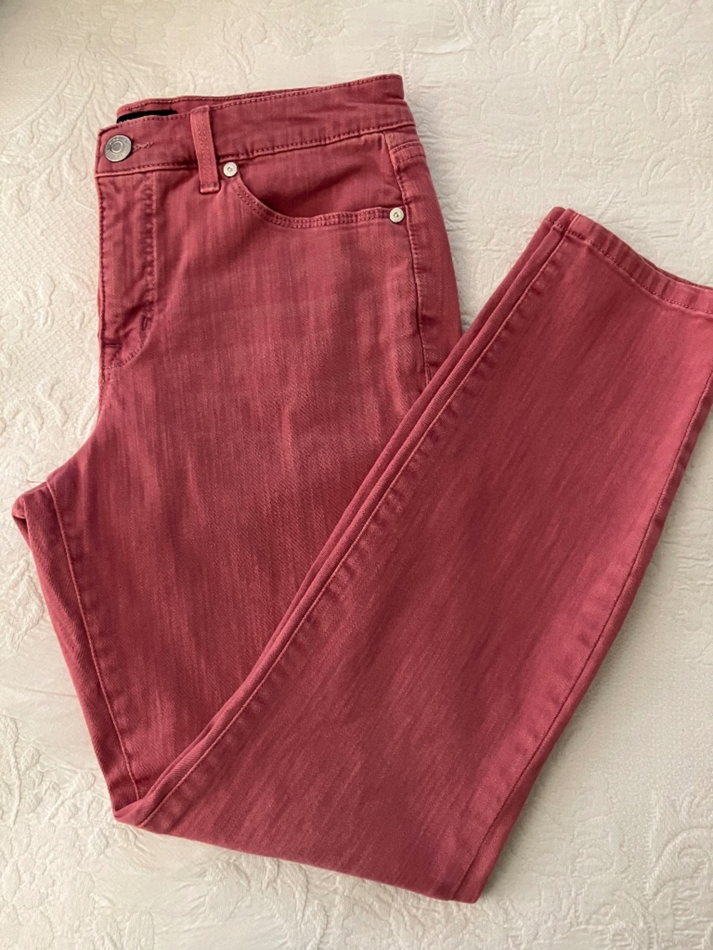 NINE WEST - DUSTY ROSE COTTON STRAIGHT LEG SKINNY JEANS SIZE 6